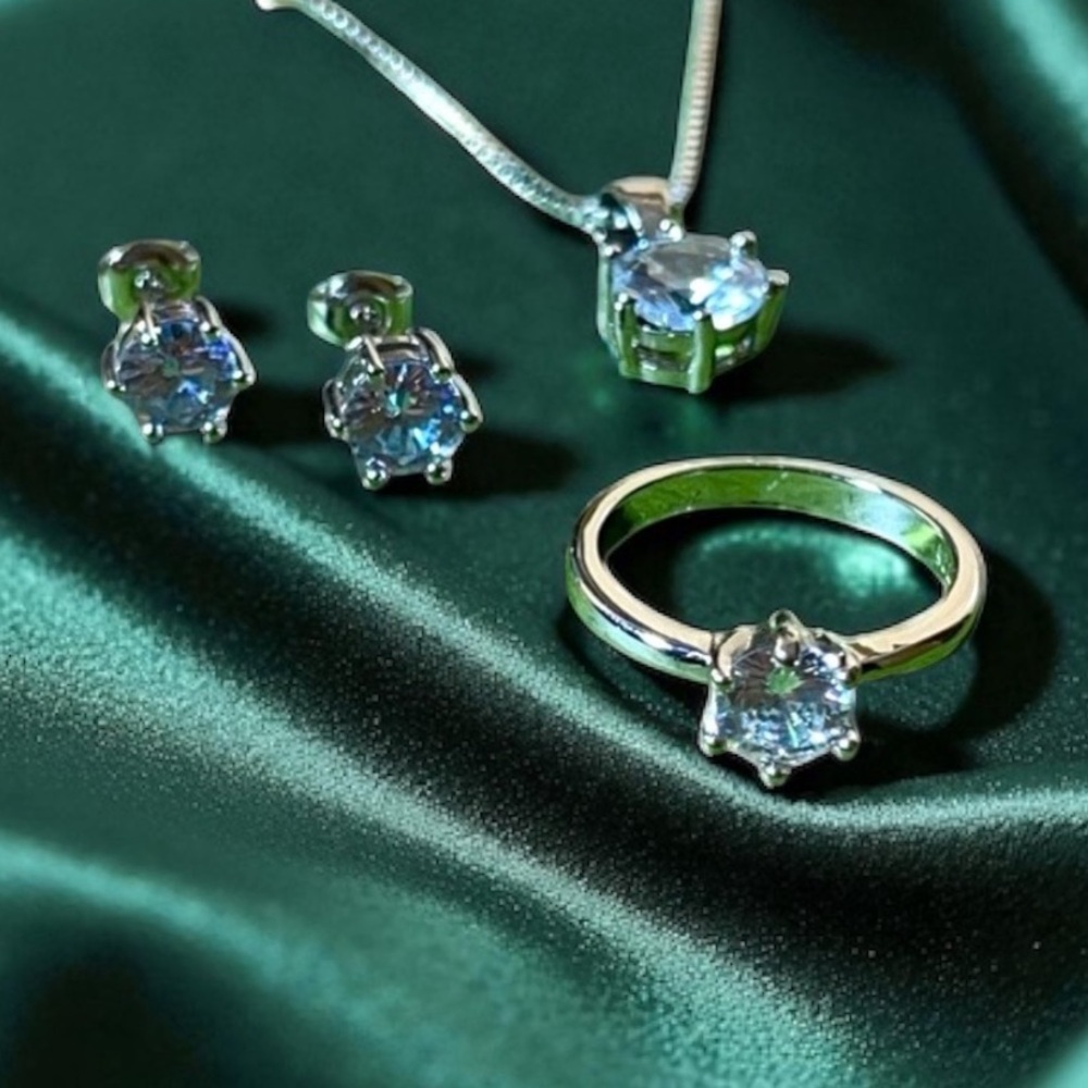 Stamped 925 Silver Craftsmanship 4 pcs White Topaz Set ring size 6